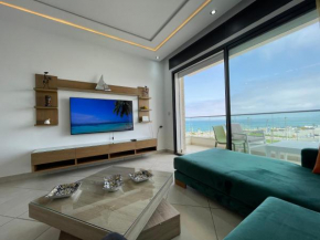 Beachfront High Standard Flat